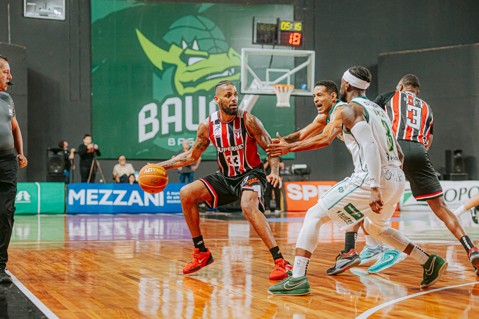 Andrews Clayton/Bauru Basket